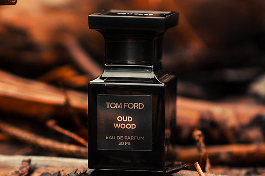 عطر عود وود تام فورد